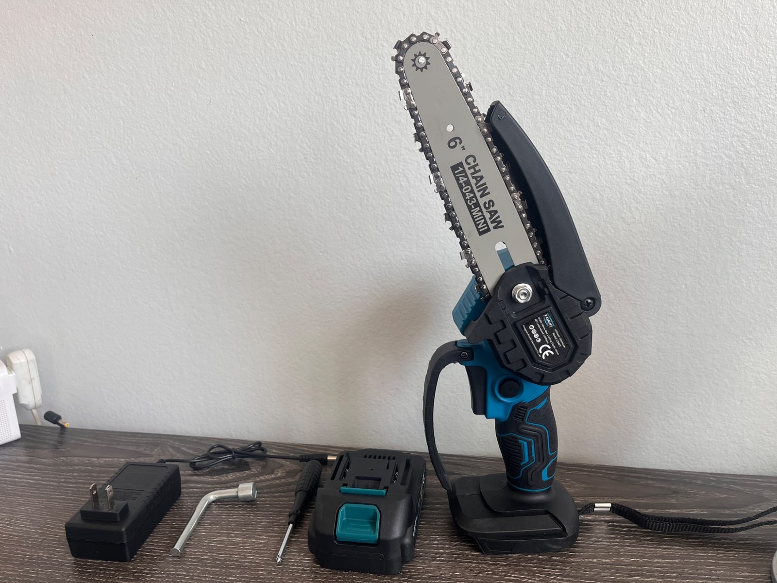 6" Cordless Electric Chainsaw Handheld w/ 2x 3Ah Battery for Makita 18V